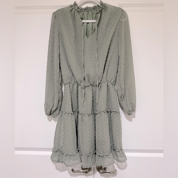 Women’s V-neck drawstring ruffle tiered mini dress NWOT - Picture 5 of 6